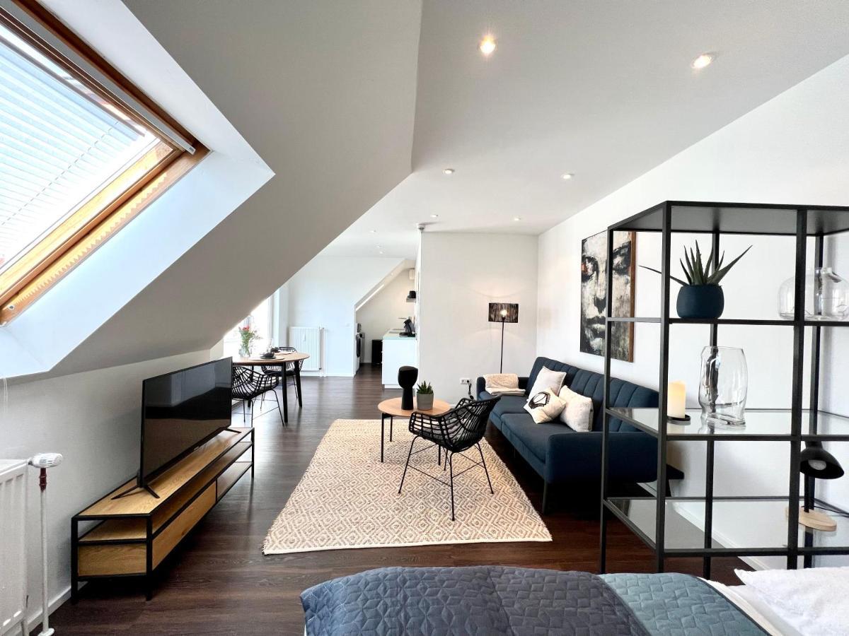 Sunset Apartment: Free Parking + Balcony + Netflix เอสเซน ภายนอก รูปภาพ